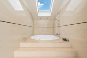  Tendencias de diseño para baños en 2025